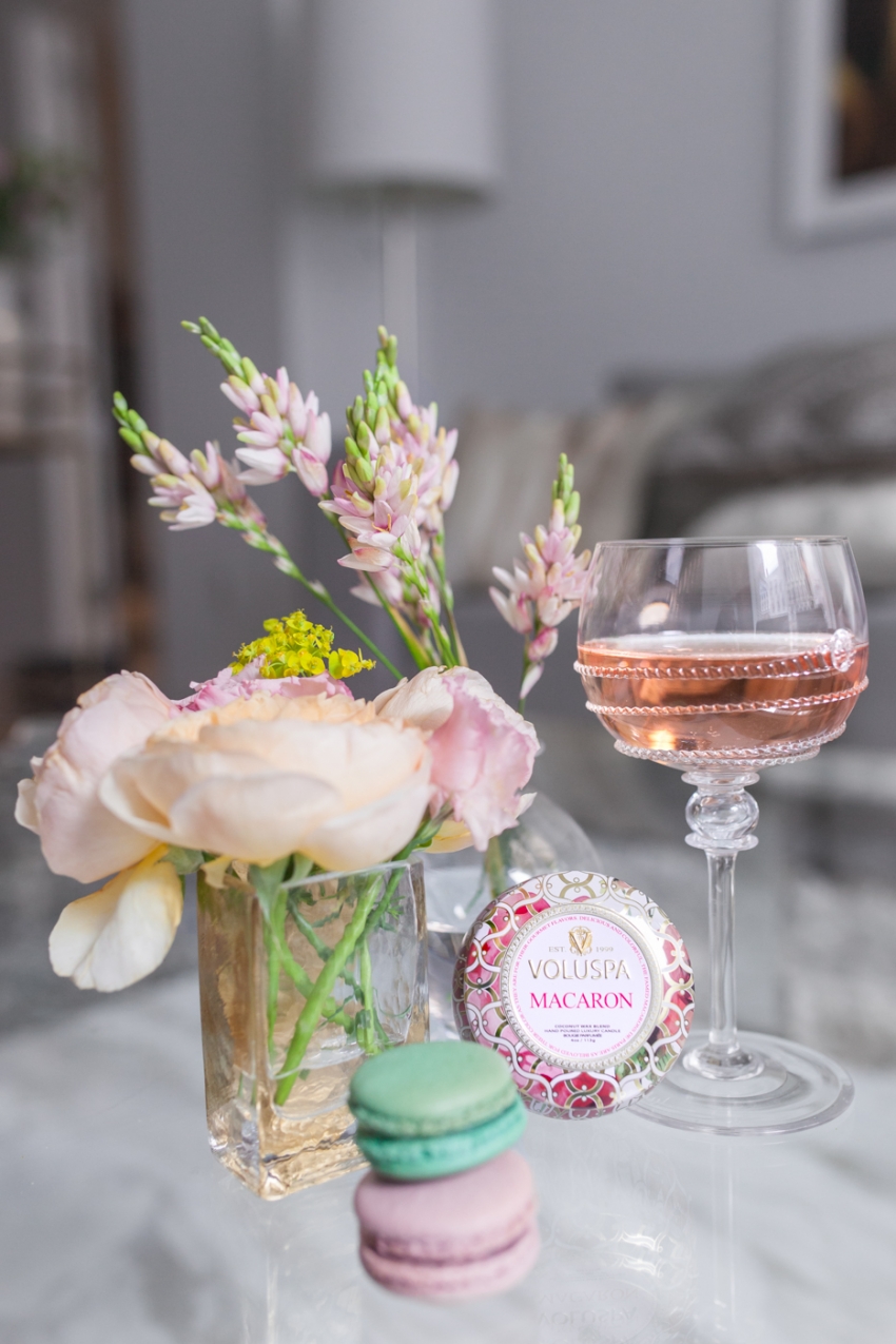 Rose wine and Macarons