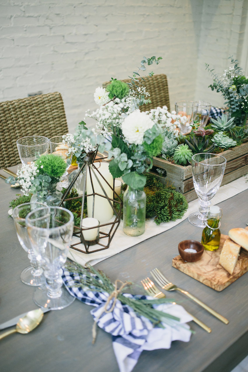 Host an Outdoor Dinner Party with a DIY succulent box centerpiece