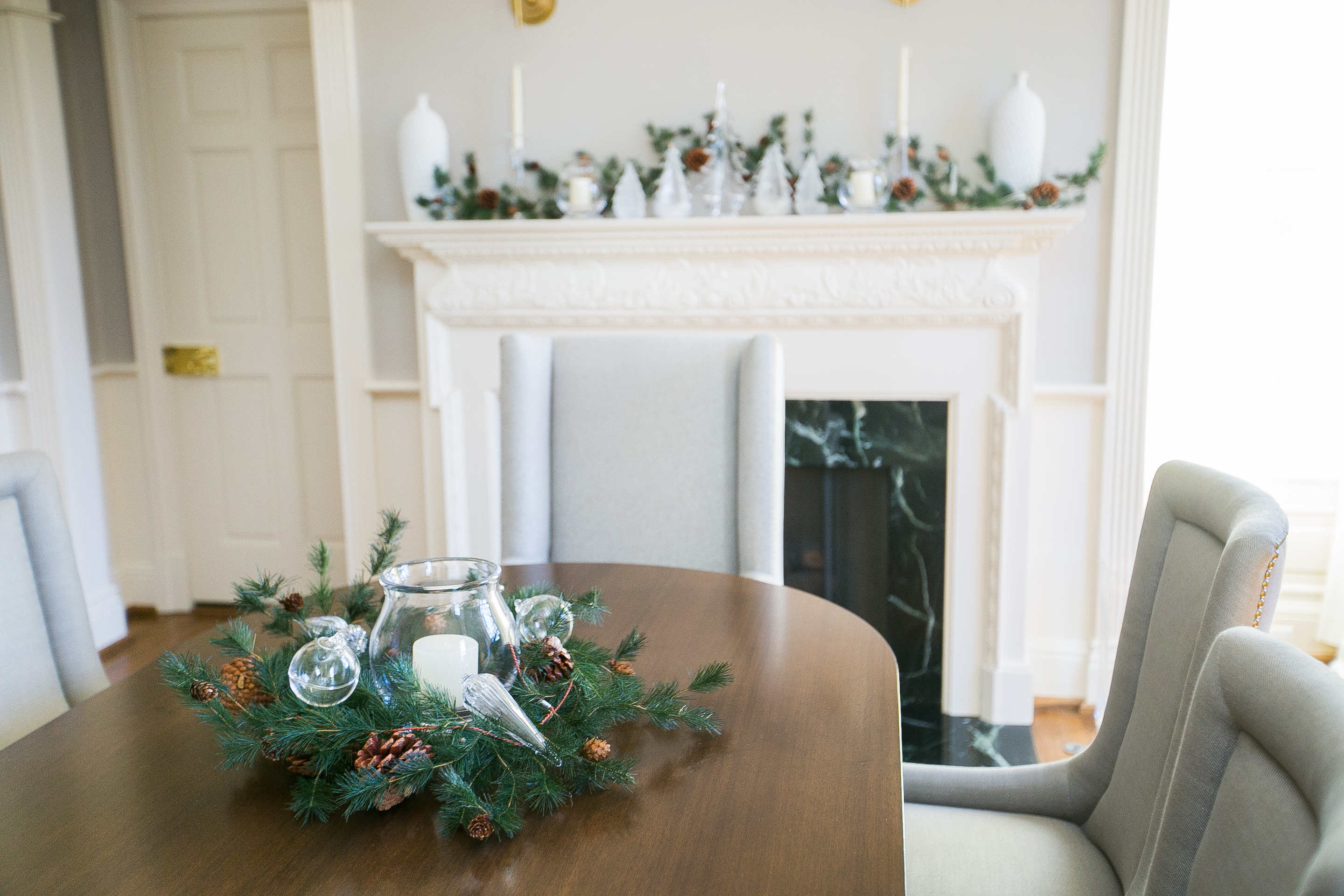Decorate your Dining Room for the Holidays with Simon Pearce by Fashionable Hostess 12
