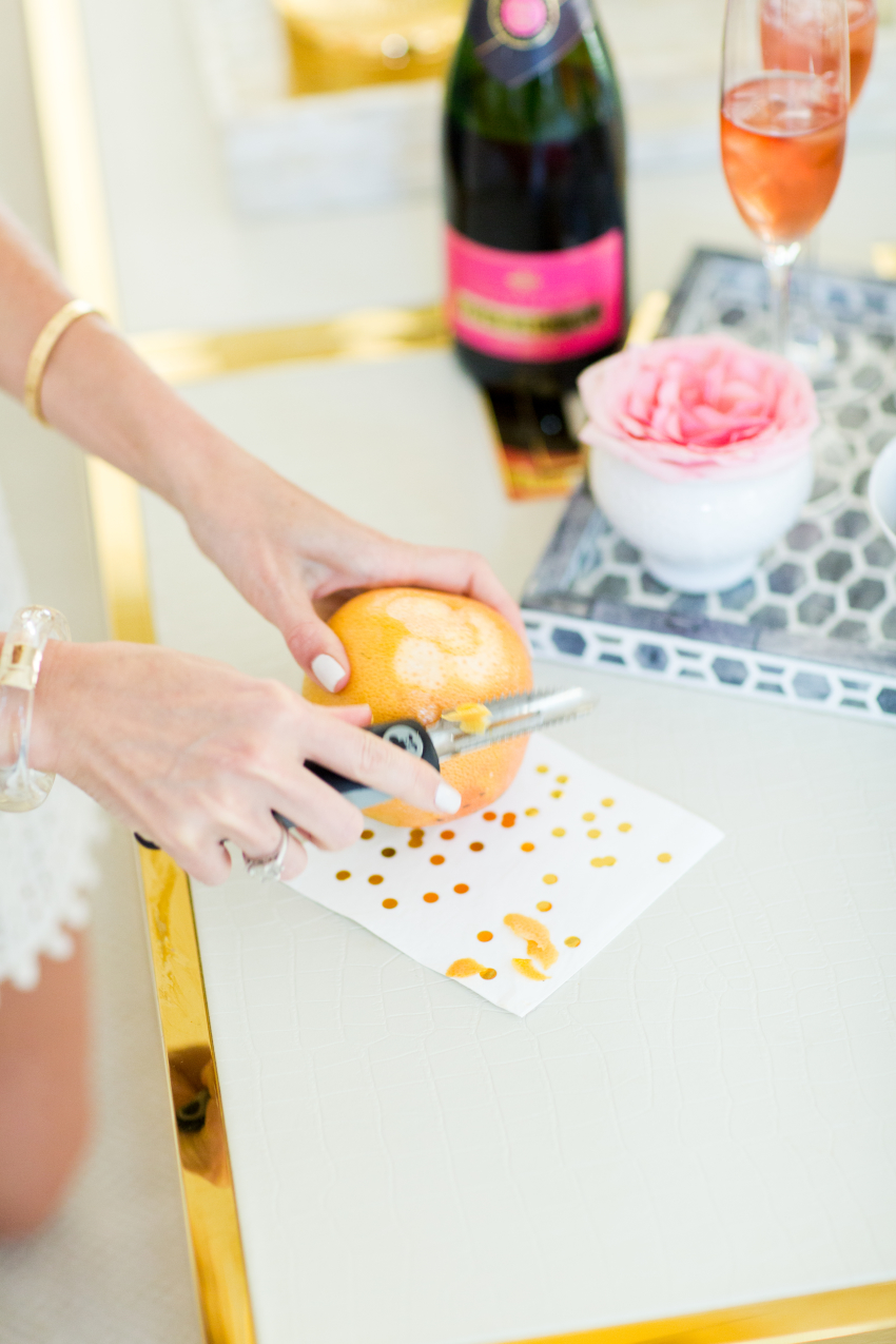 Orange Zest for cocktails with Piper Rosé Sauvage on Fashionable Hostes