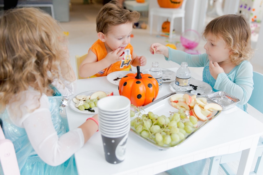 kids-halloween-party-by-fashionable-hostess3