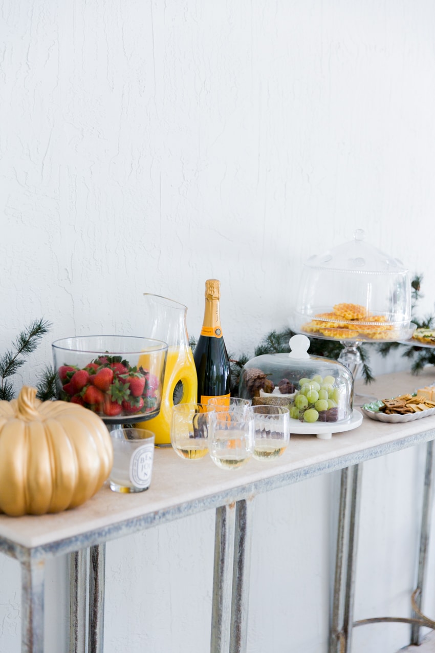 holiday-brunch-and-mimosa-bar-by-fashionable-hostess
