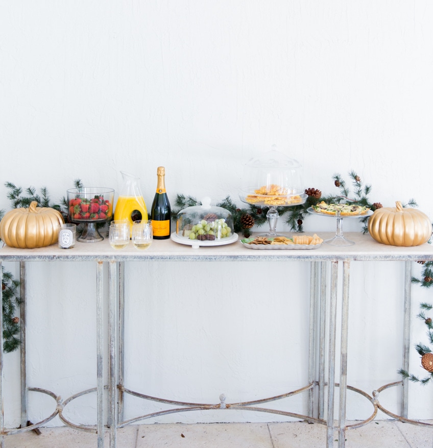 host-a-chinet-holiday-brunch-with-fashionable-hostess