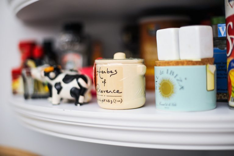 DIY Spice Rack Fashionable Hostess