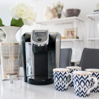 Keurig 2.0 hot beverage brewing system on Fashionable Hostess