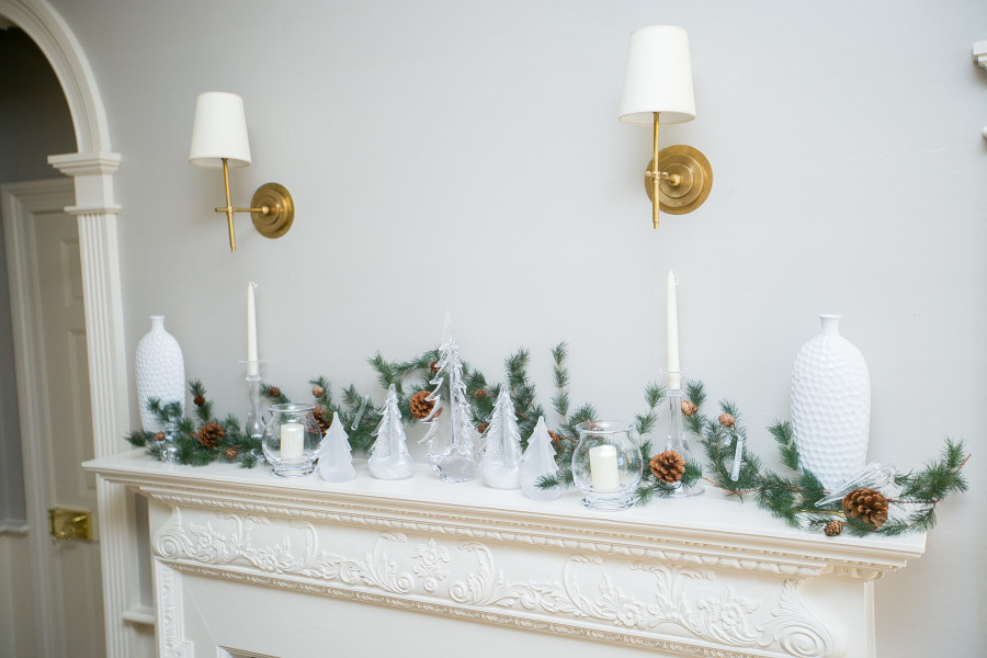 Decorate your Dining Room for the Holidays with Simon Pearce by Fashionable Hostess 4