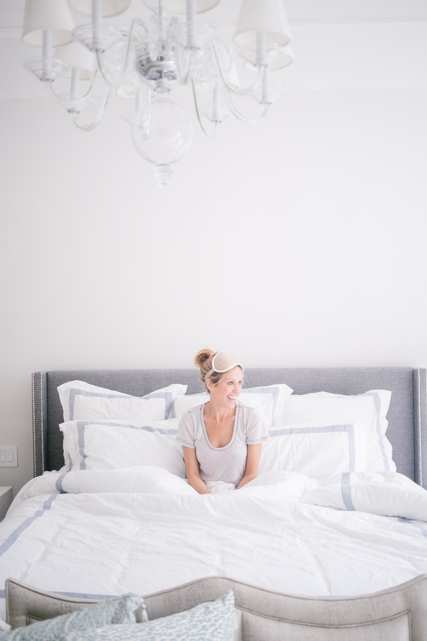 Fashionable Hostess Iluminage in Bed Campaign 101