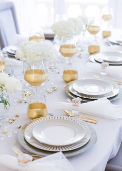 How To Host a Brunch Party — Moment & Company Tablescapes