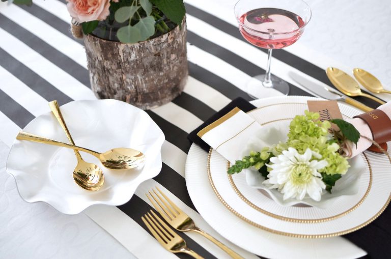 Dinner Party Spotlight Table + Dine Fashionable Hostess