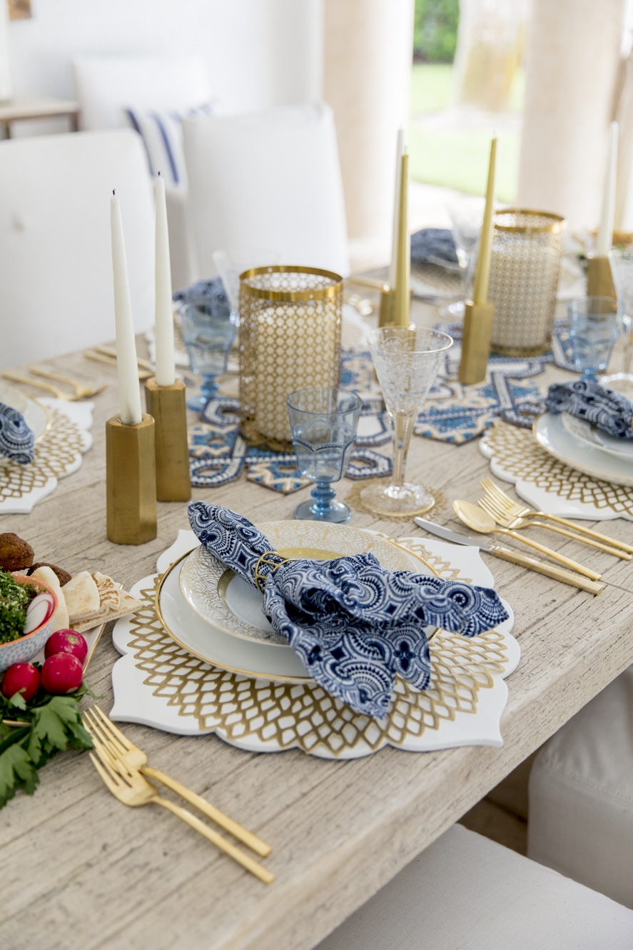 Attracktive mediterranean themed decorations Host A Mediterranean Themed Dinner Party Fashionable Hostess