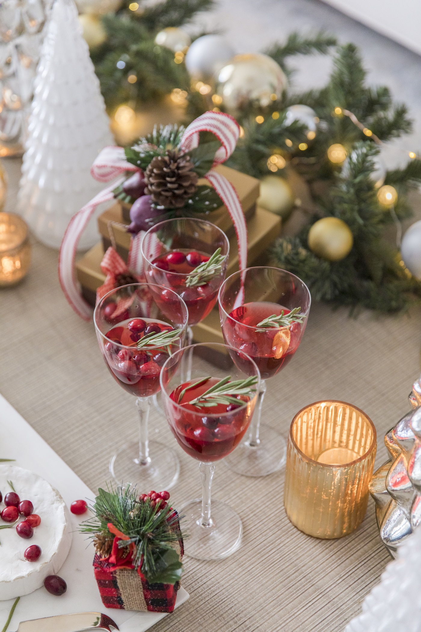 Christmas Cocktail Party Inspiration - Fashionable Hostess