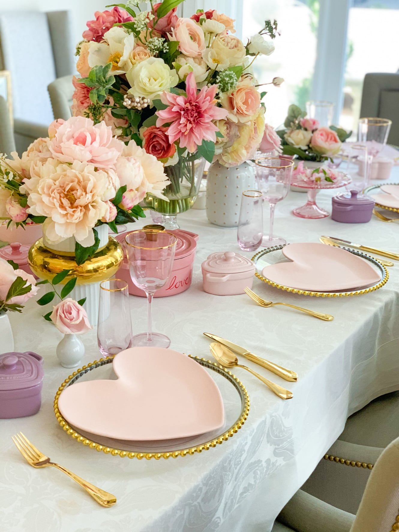 Tips for Hosting the Perfect Galentine's Day Celebration - Fashionable ...