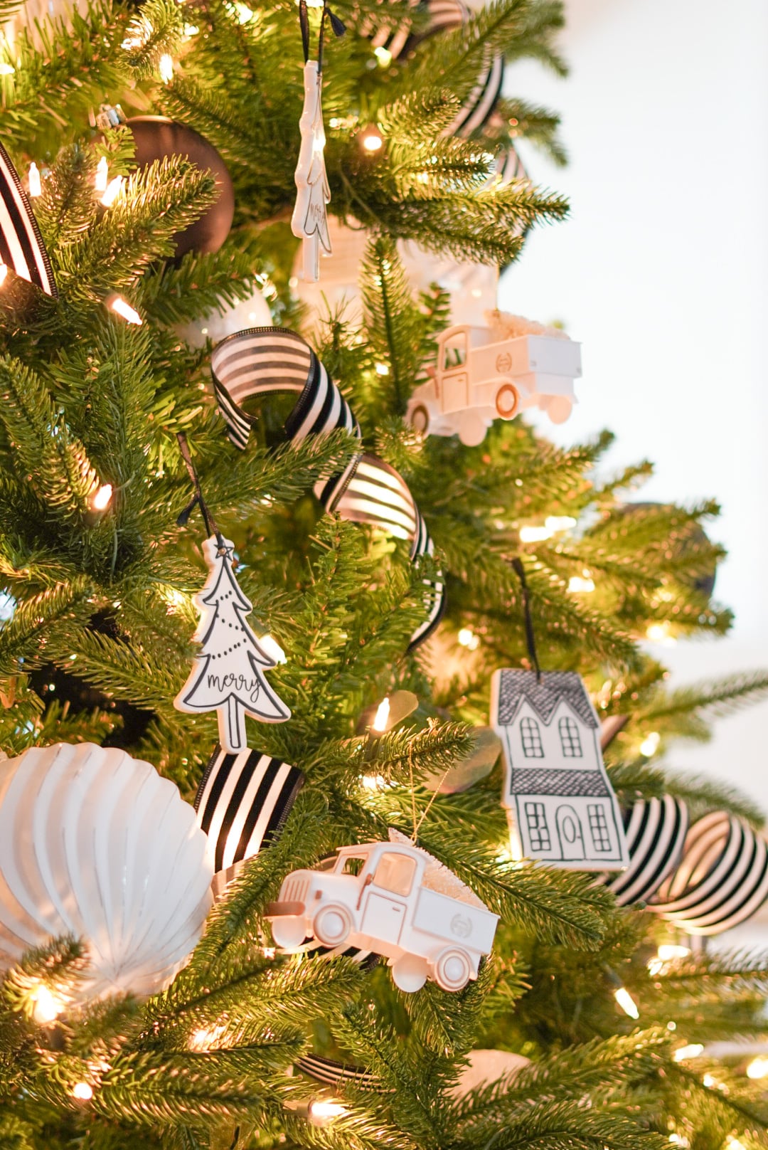 Black and White Christmas Fashionable Hostess