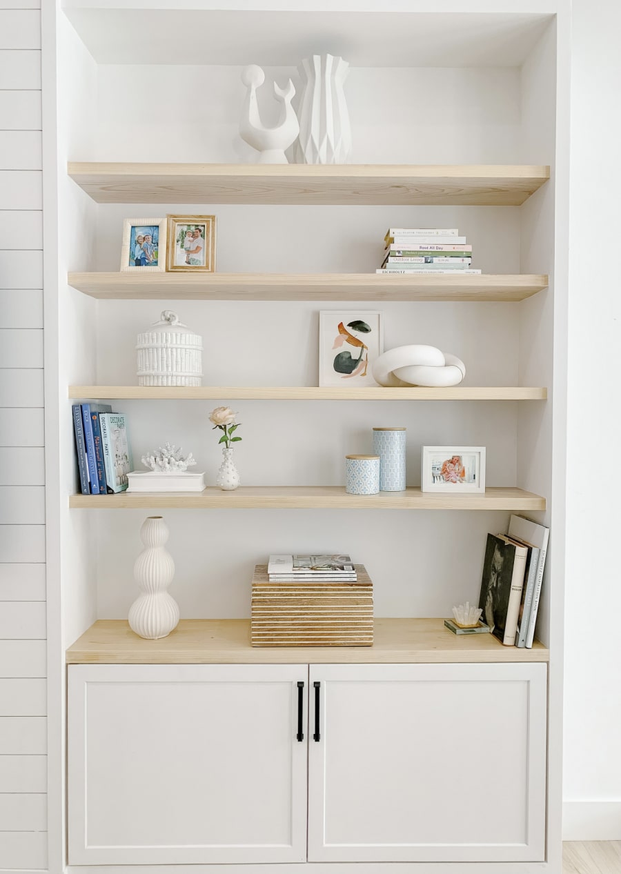 SWIPE FOR SHELFIE DECOR